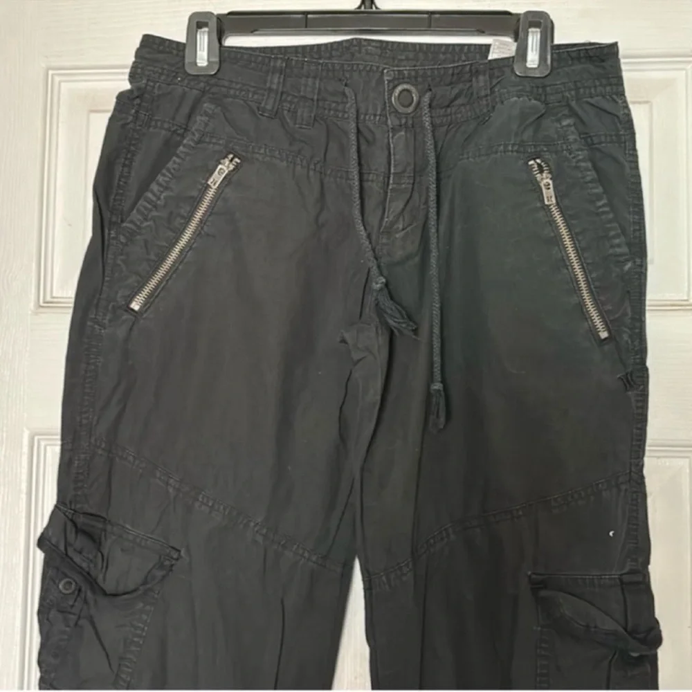 Hurley Black Cargo Pants - Picture 2 of 9